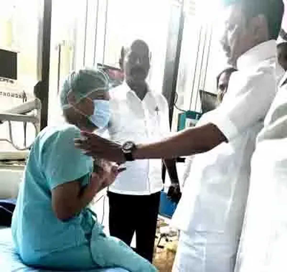 तमिलनाडु सरकार मंत्री सेंथिल बालाजी की बर्खास्तगी के खिलाफ कानूनी तौर पर लड़ेगी